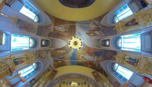 Интерьер Воскресенской церкви г. Томска